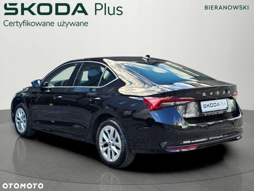 Skoda Octavia 2.0 TDI Selection DSG - 9