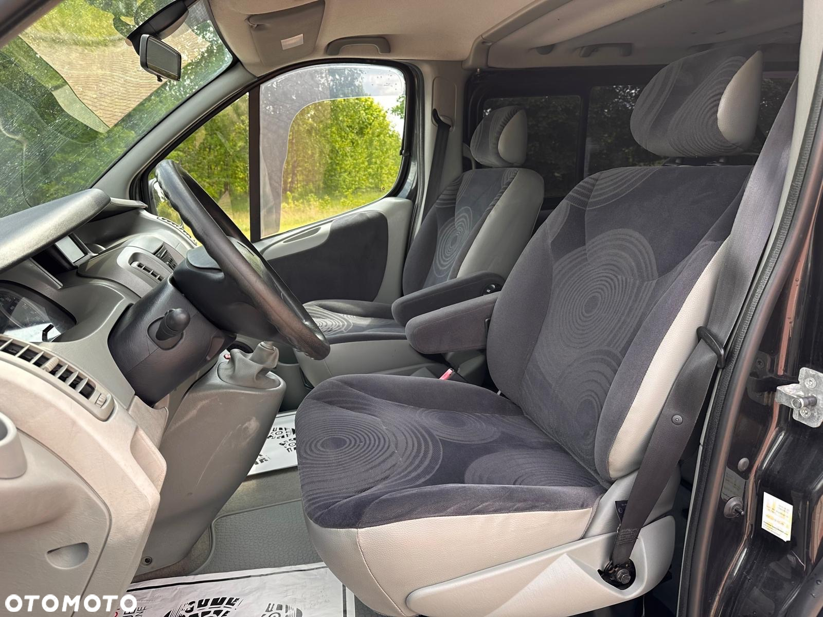 Renault Trafic 2.0 dCi 115 Passenger Expression - 16