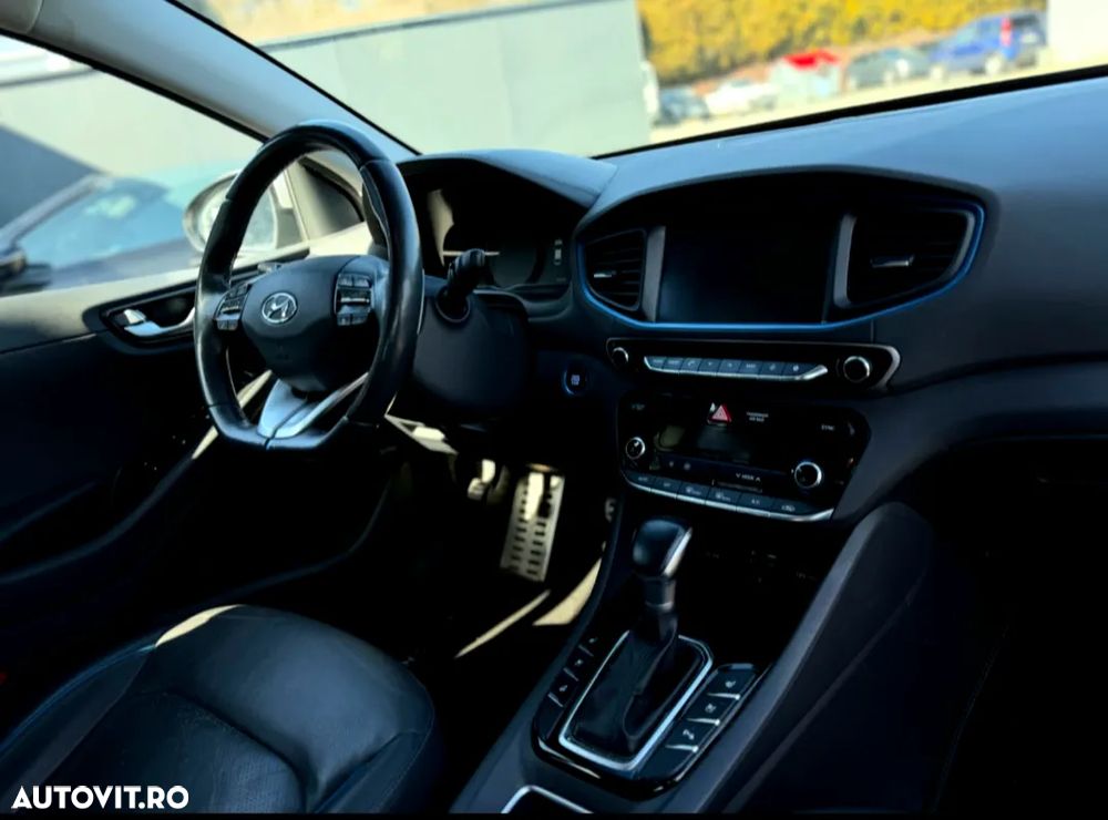 Hyundai IONIQ 1.6 GDI Premium - 5