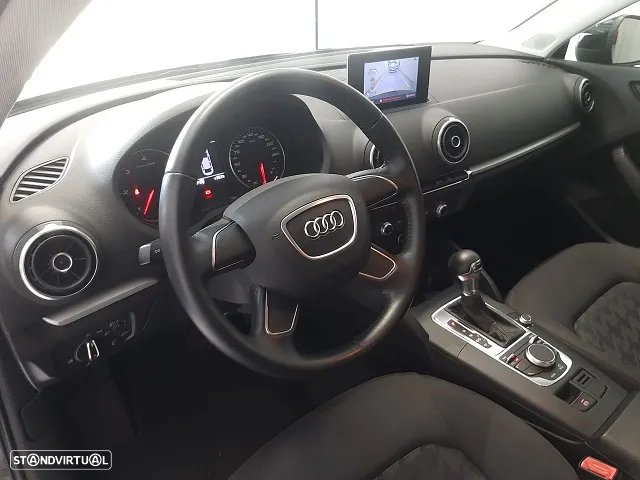 Audi A3 Limousine 1.6 TDi Advance S tronic - 7