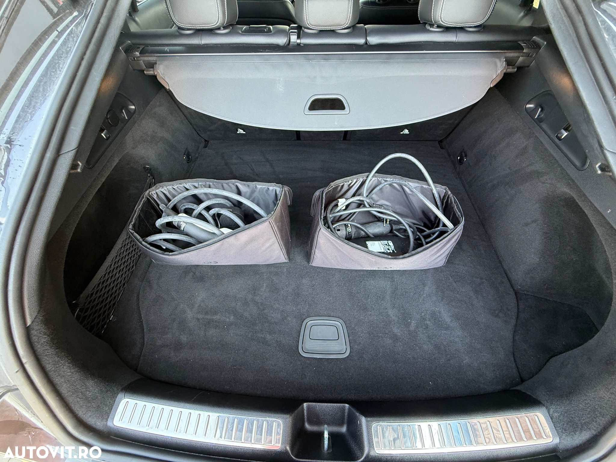 Mercedes-Benz GLC Coupe 300 e 4Matic 9G-TRONIC AMG Line - 28