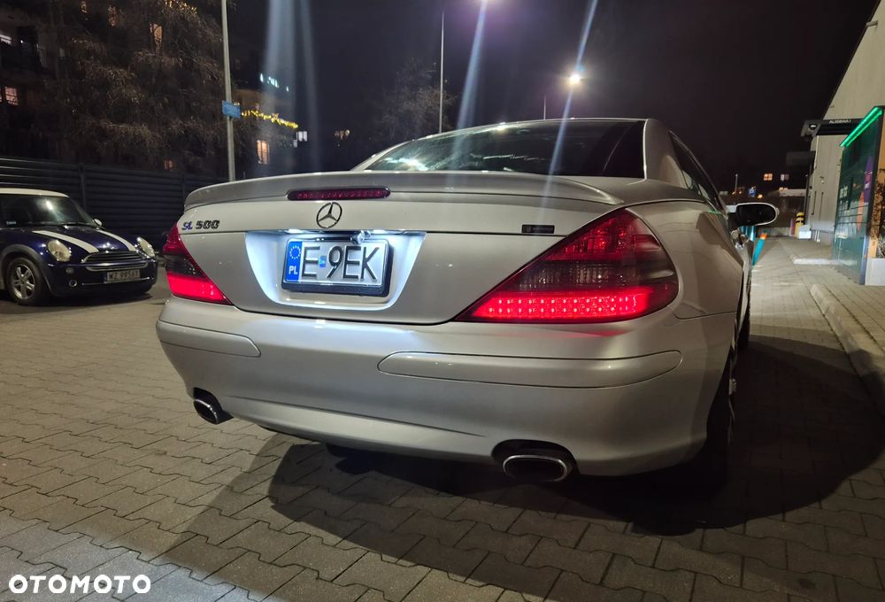 Mercedes-Benz SL - 12