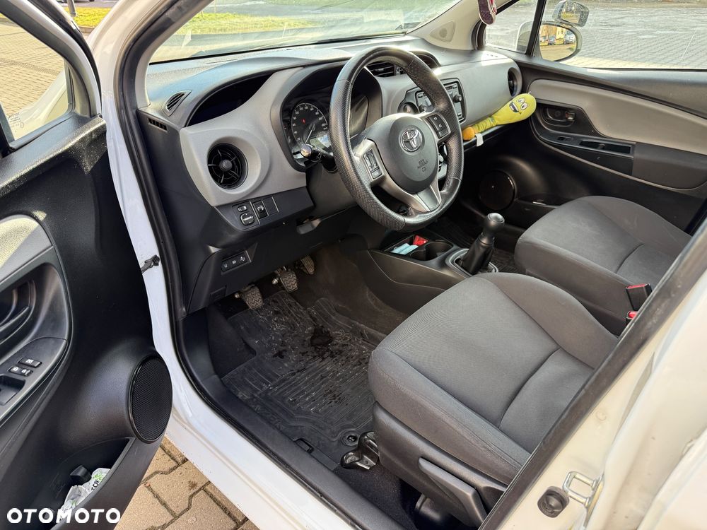 Toyota Yaris 1.0 Active - 5