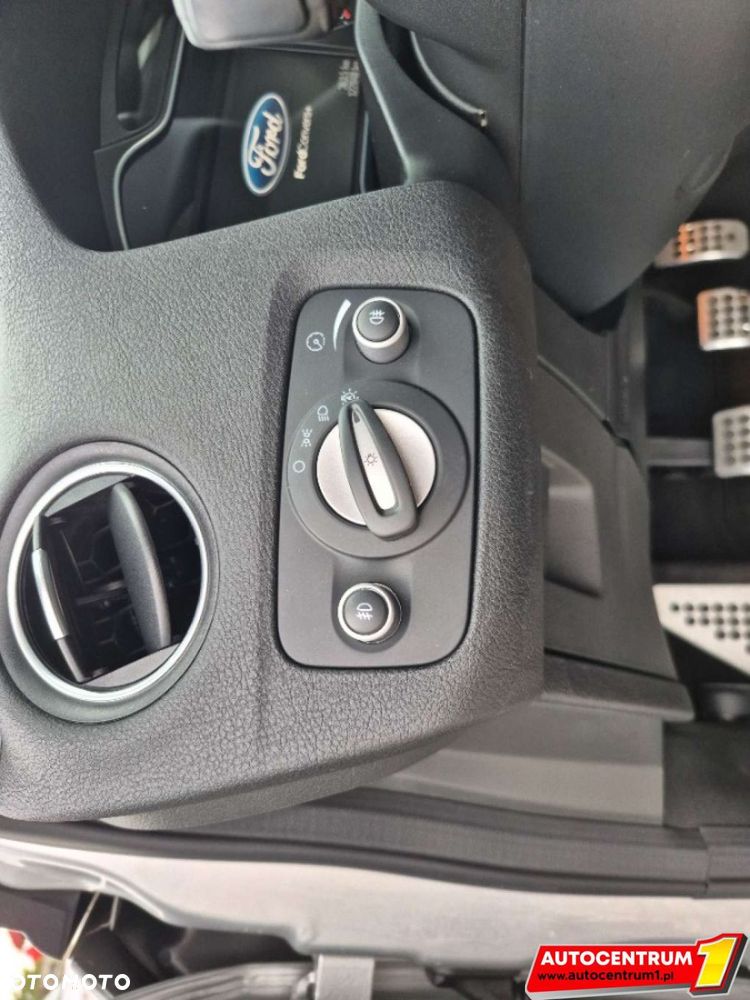 Ford Mondeo - 22