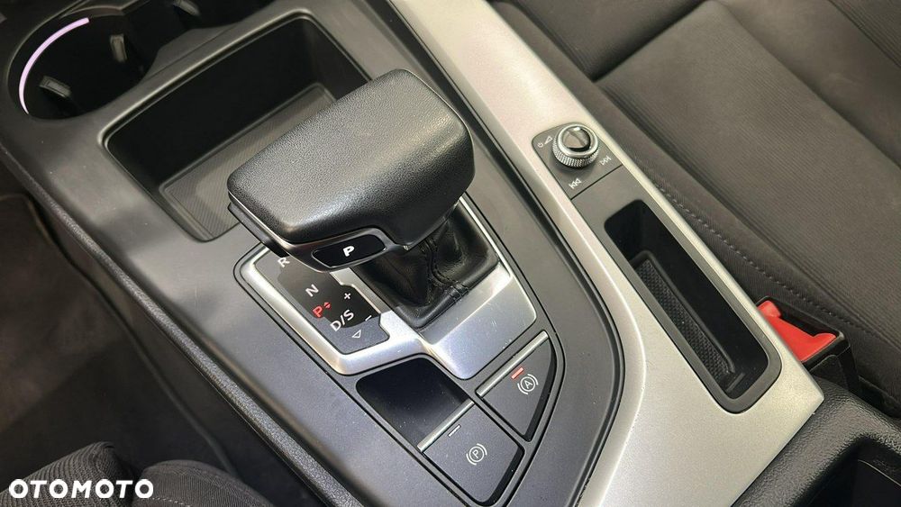 Audi A4 Limousine - 18