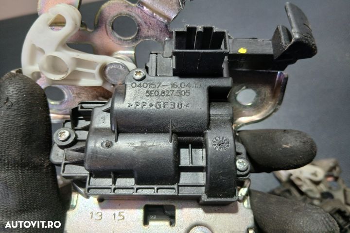 BROASCA HAYON 5E0827505 5E0827505 Skoda Octavia 3 [2013 - 2017] Combi - 4