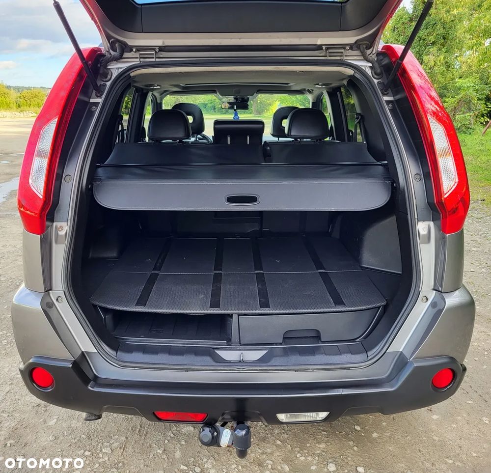 Nissan X-Trail 2.0 dCi 4x4 DPF Platinum - 29