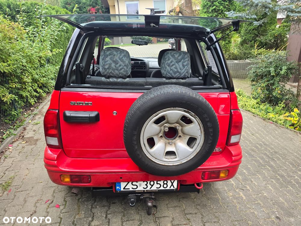 Suzuki Grand Vitara 2.0 - 24