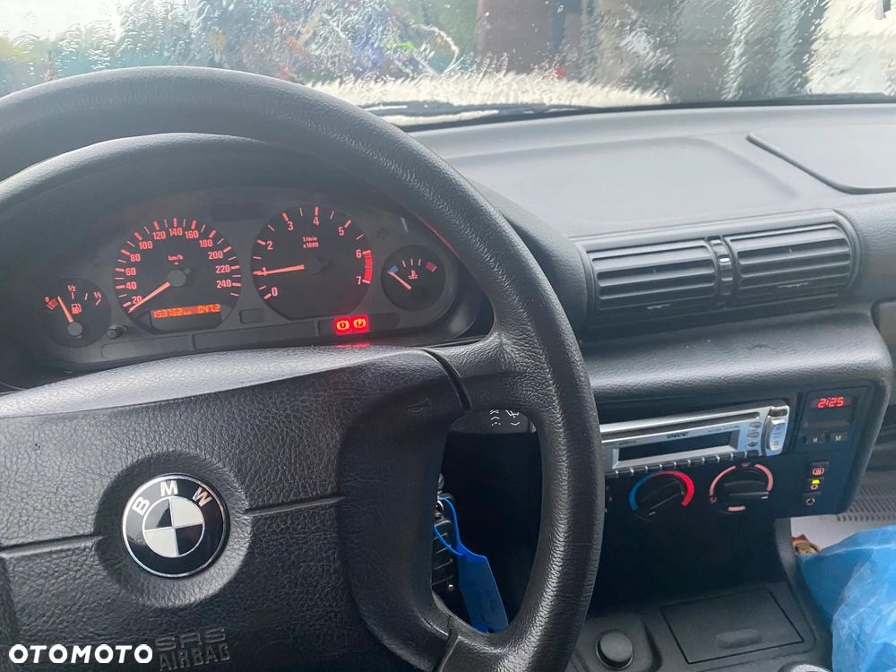 BMW Seria 3 316i - 9