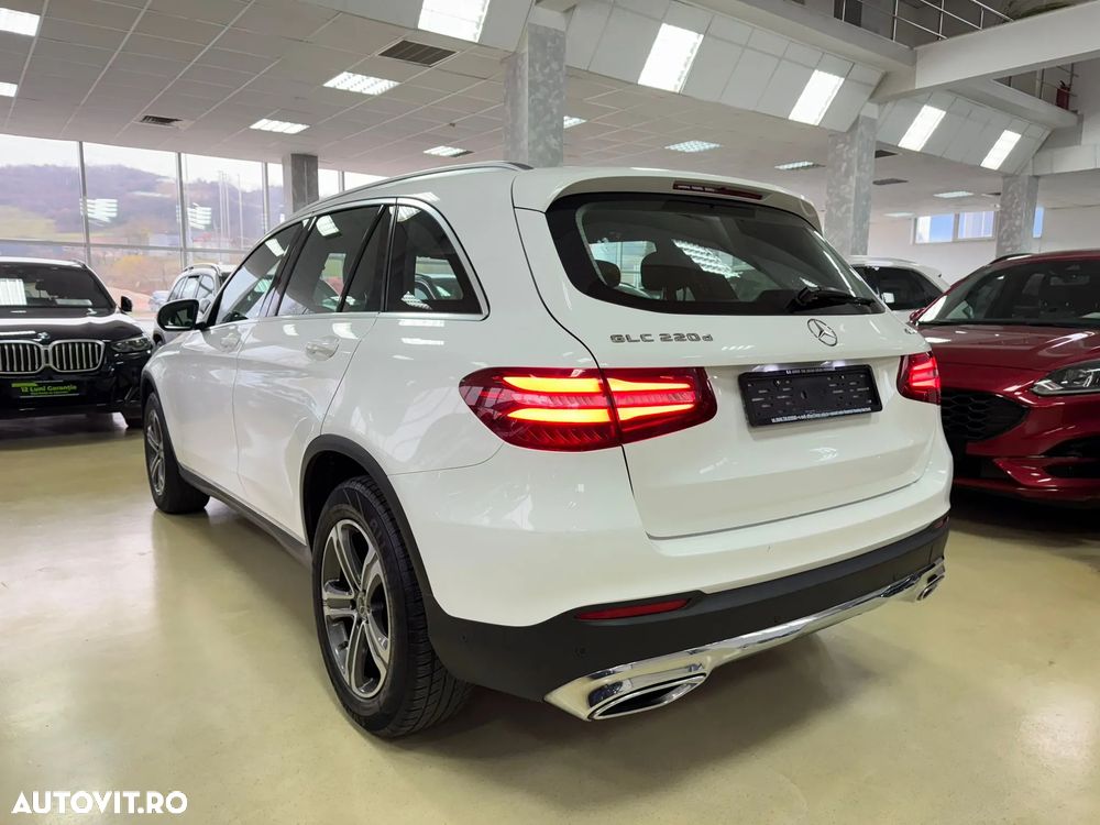 Mercedes-Benz GLC 220 d 4Matic 9G-TRONIC - 9