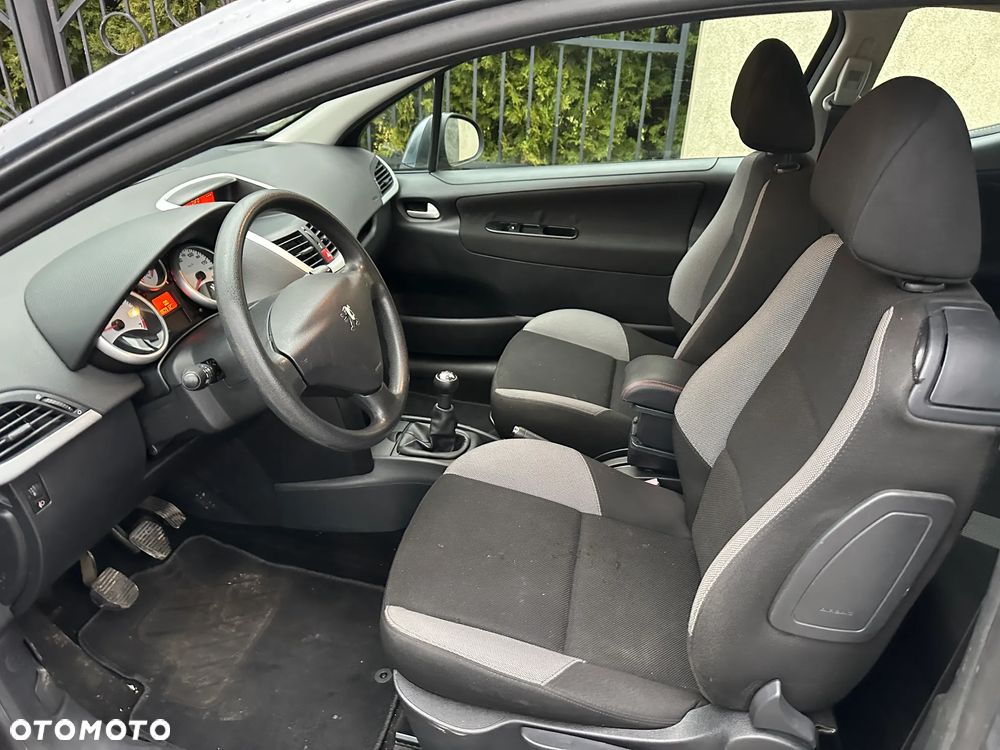 Peugeot 207 75 Filou - 5