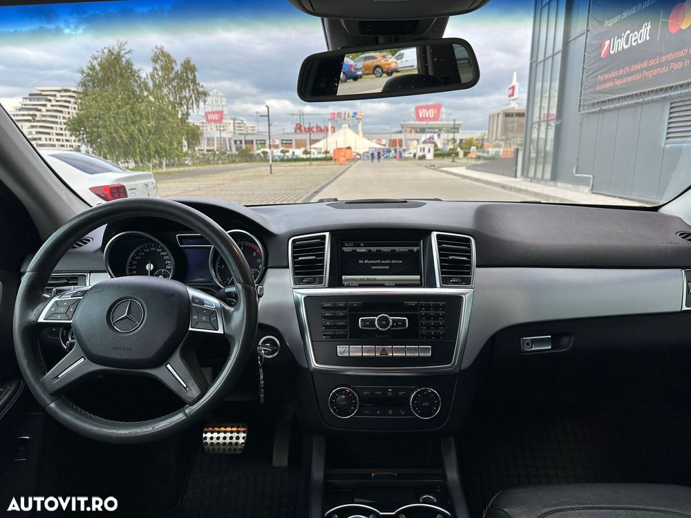Mercedes-Benz ML 350 BlueTec 4MATIC Aut - 11