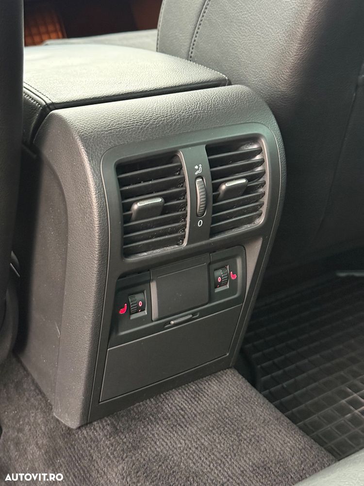 Volkswagen Passat 2.0 TDI DPF Highline - 19