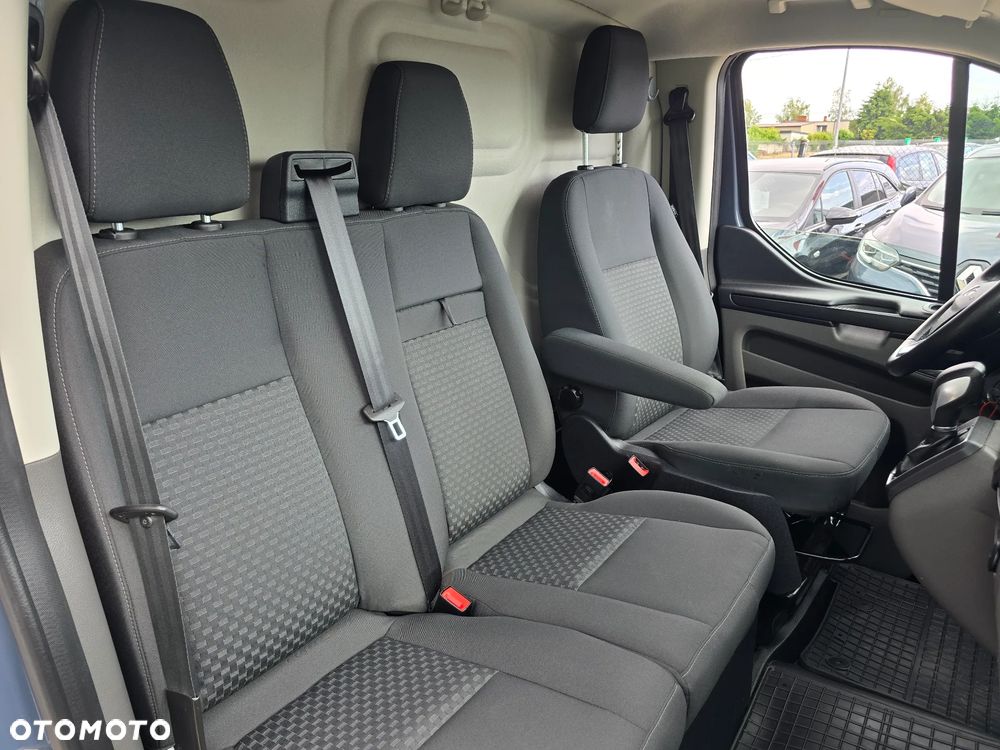 Ford Transit Custom - 11