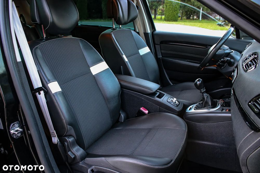 Renault Grand Scenic ENERGY TCe 115 Bose Edition - 24