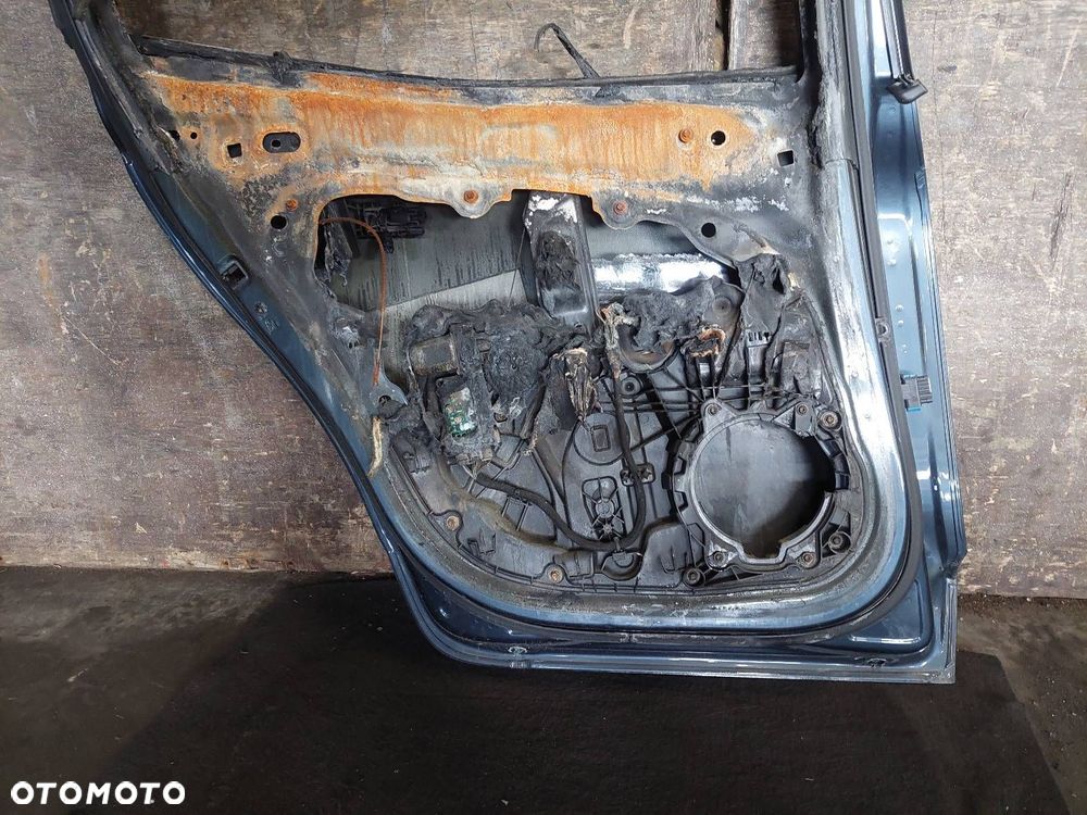 DRZWI KOMPLETNE LEWY TYŁ VOLVO S60 III 723 - 5