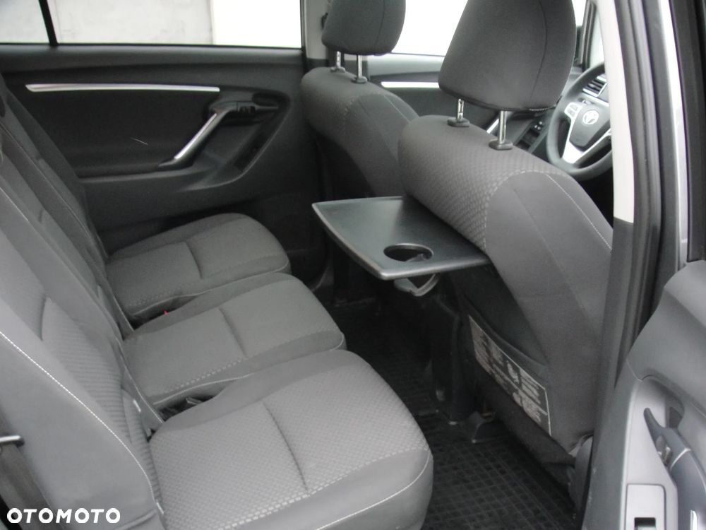 Toyota Verso 2.0 D-4D 7-Sitzer Executive - 9