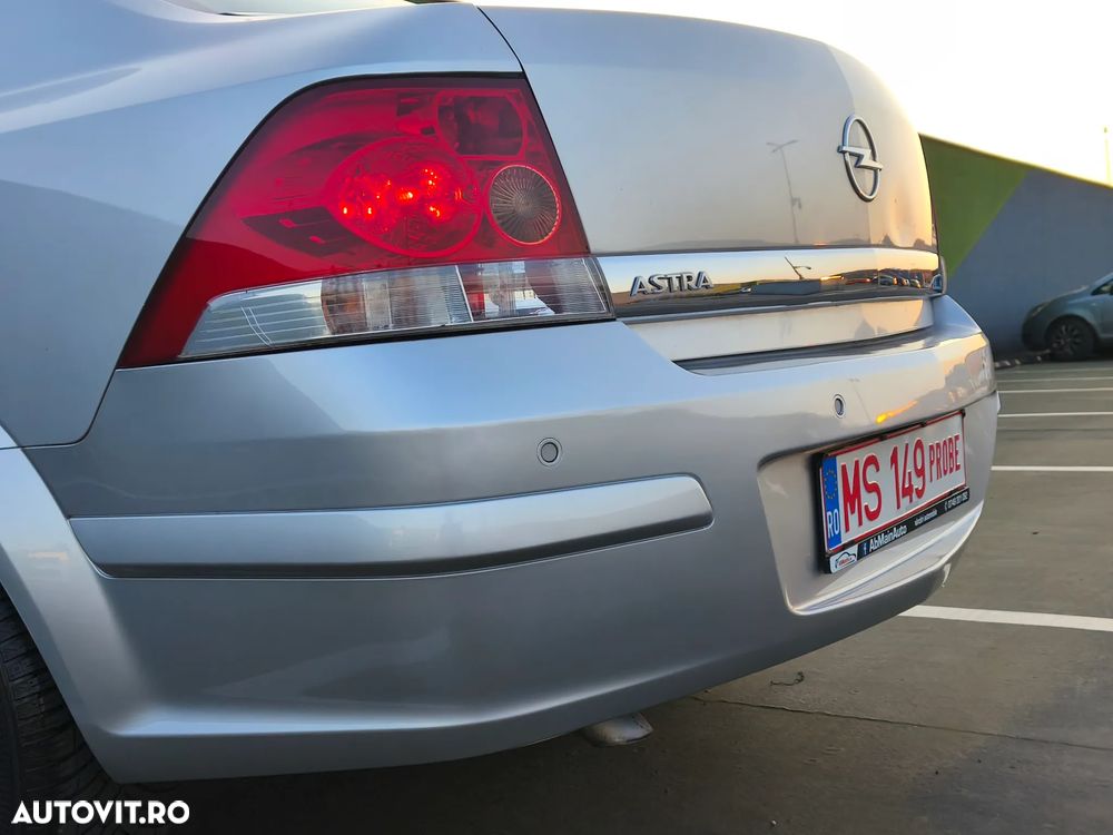 Opel Astra 1.6 Automatik Cosmo - 10