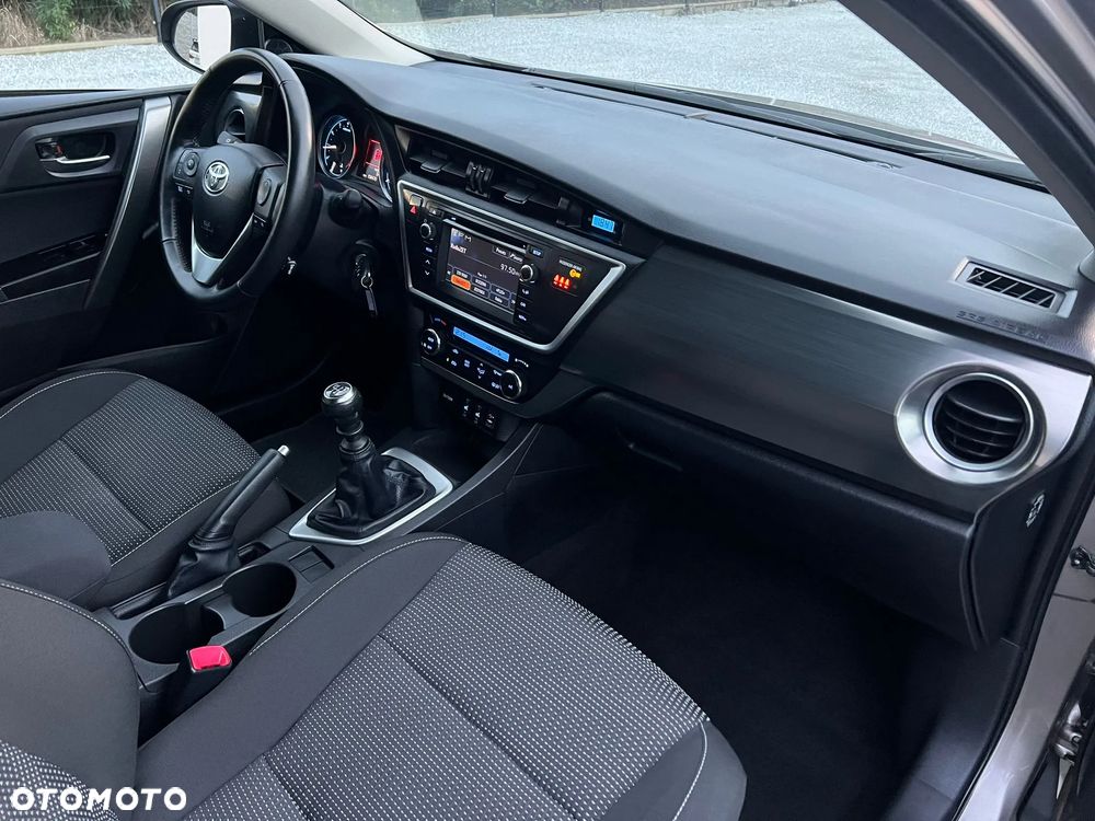 Toyota Auris 1.6 Active - 24