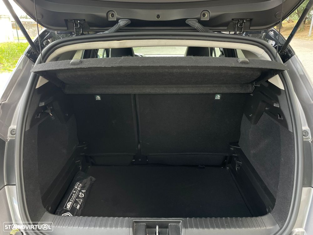 Renault Captur 1.0 TCe Exclusive - 23
