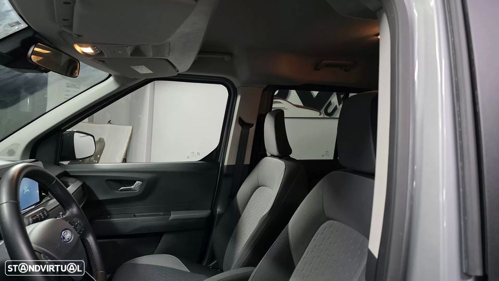 Ford Tourneo Courier 1.0 EcoBoost Titanium DCT - 8