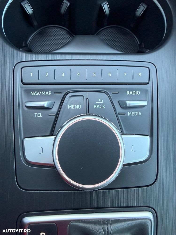 Audi A4 2.0 TDI DPF clean diesel multitronic S line Sportpaket - 28