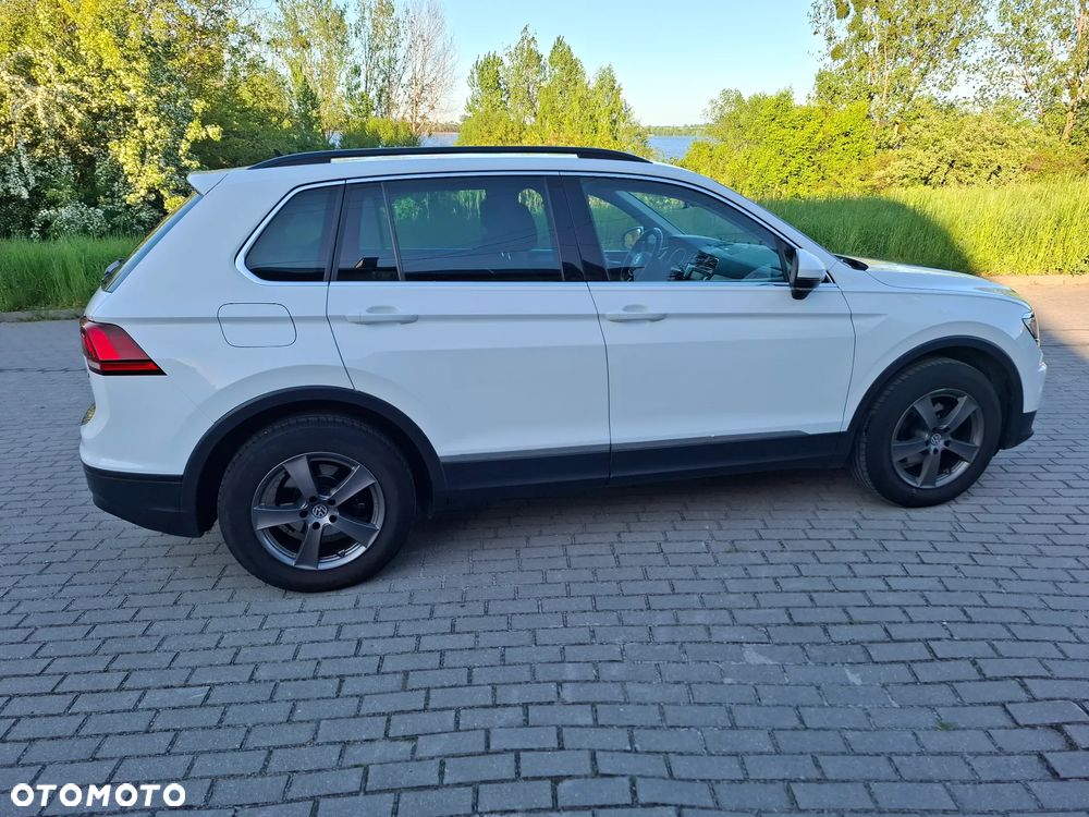 Volkswagen Tiguan - 2