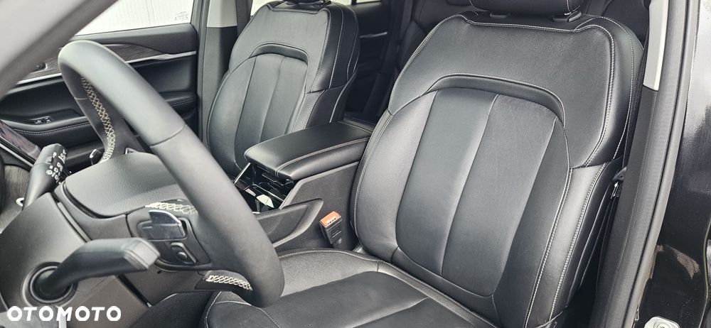 Jeep Grand Cherokee - 17