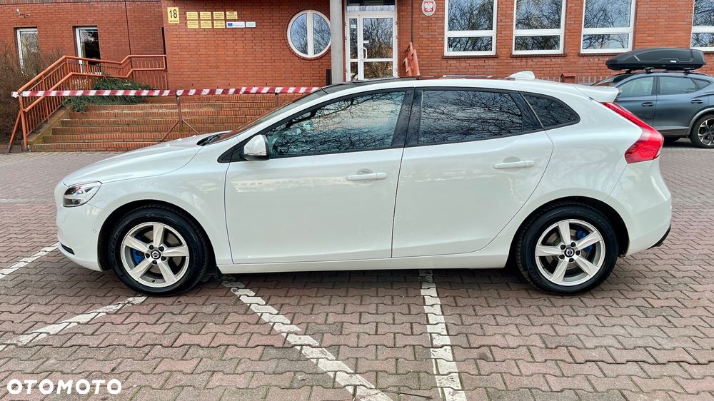 Volvo V40 T3 Momentum - 5