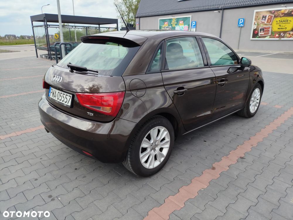 Audi A1 Sportback 1.6 TDI S line edition - 4