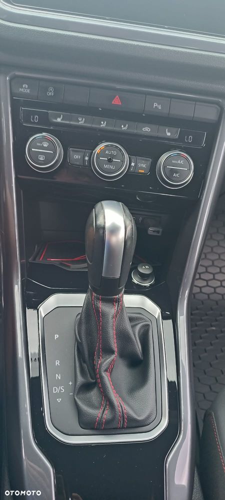 Volkswagen T-Roc 1.5 TSI Life DSG - 17