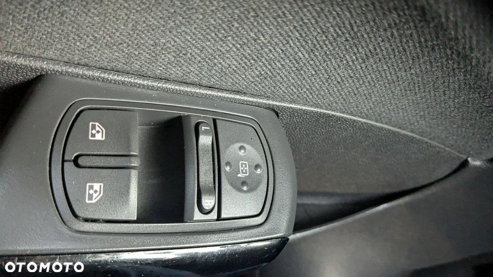 Opel Corsa - 25