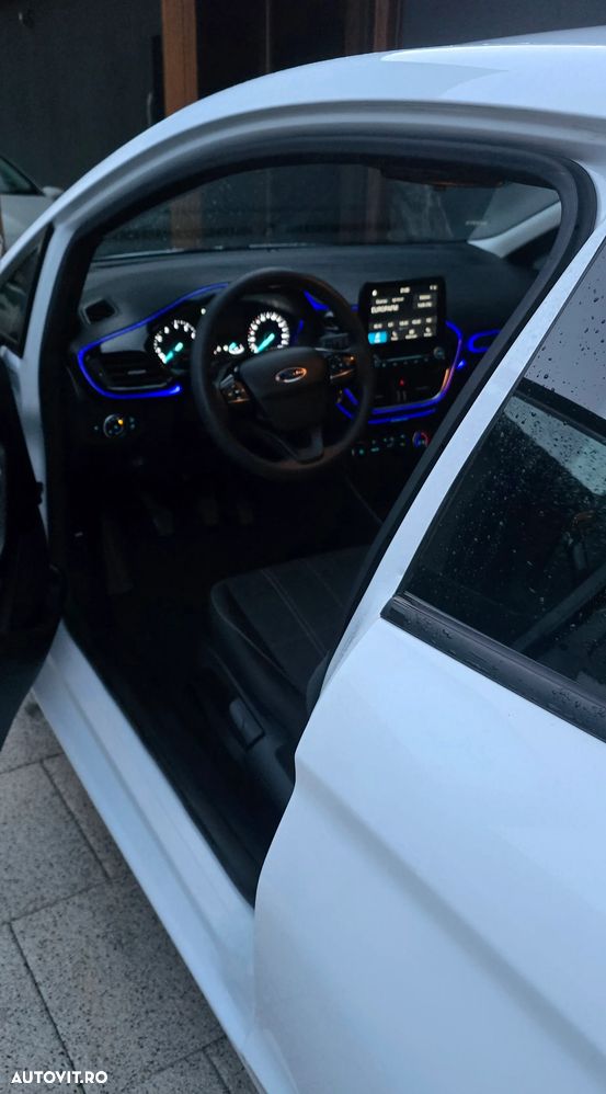 Ford Fiesta 1.1 S&S COOL&CONNECT - 14