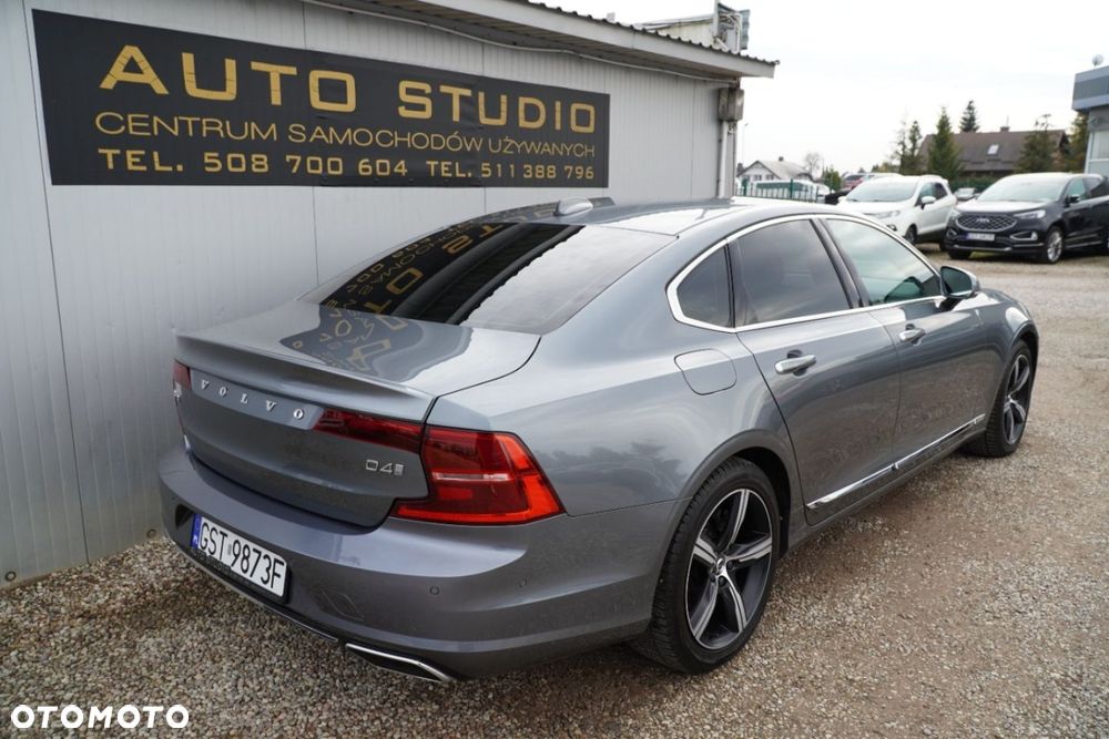 Volvo S90 - 40