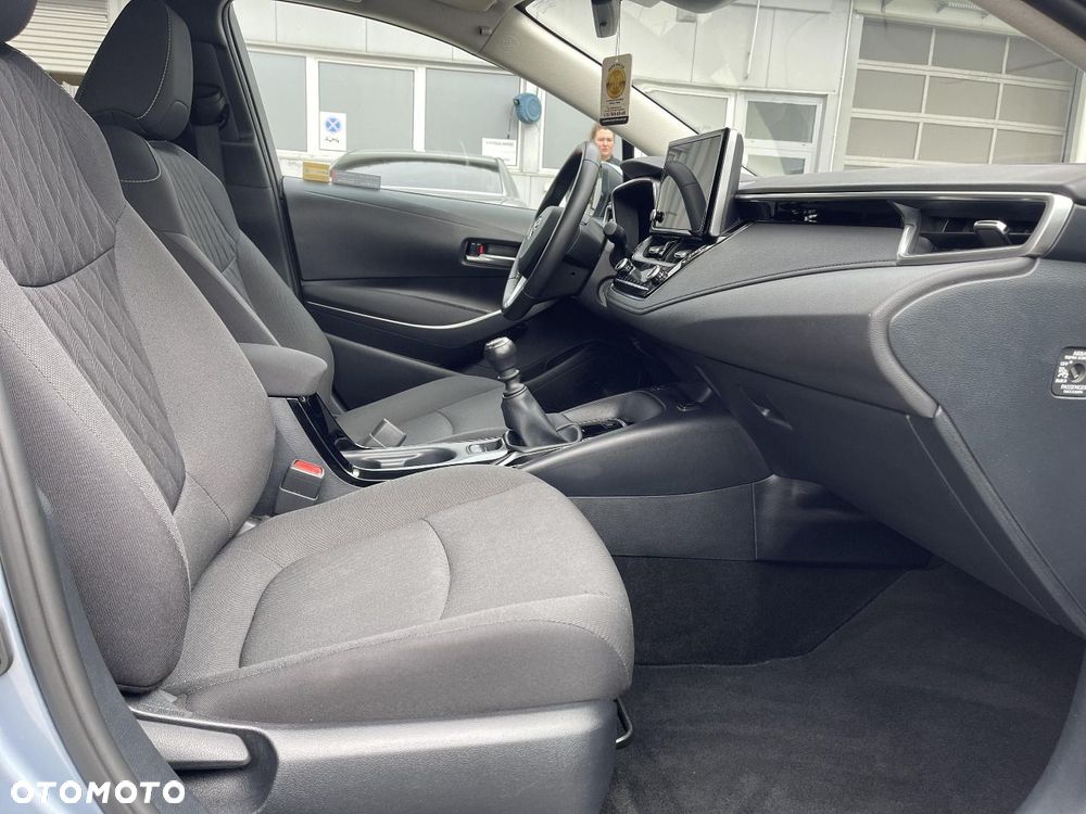 Toyota Corolla - 9