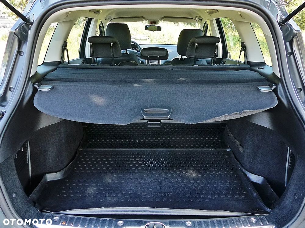 Peugeot 308 120 VTi Millesim 200 - 11