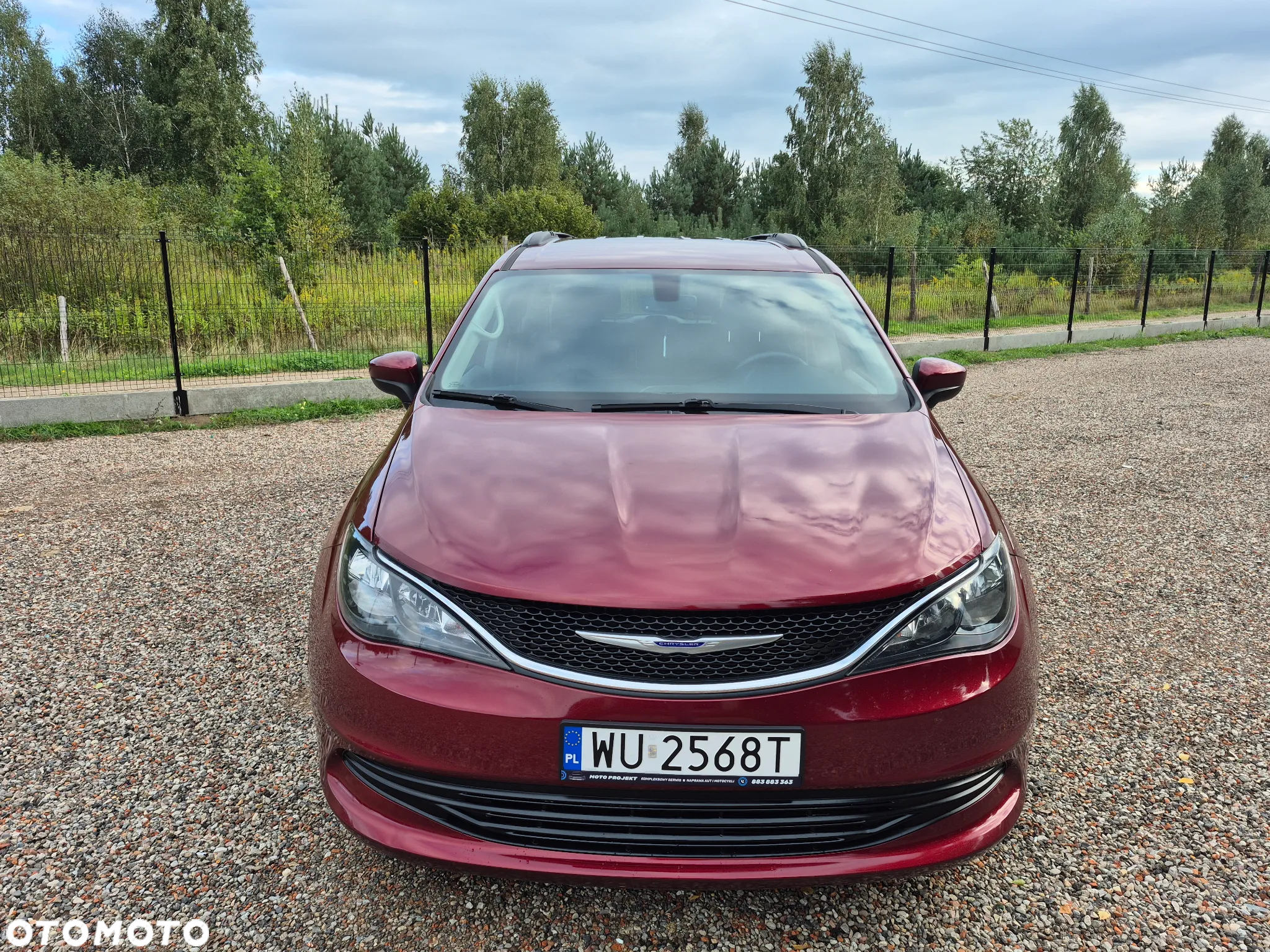 Chrysler Pacifica - 8