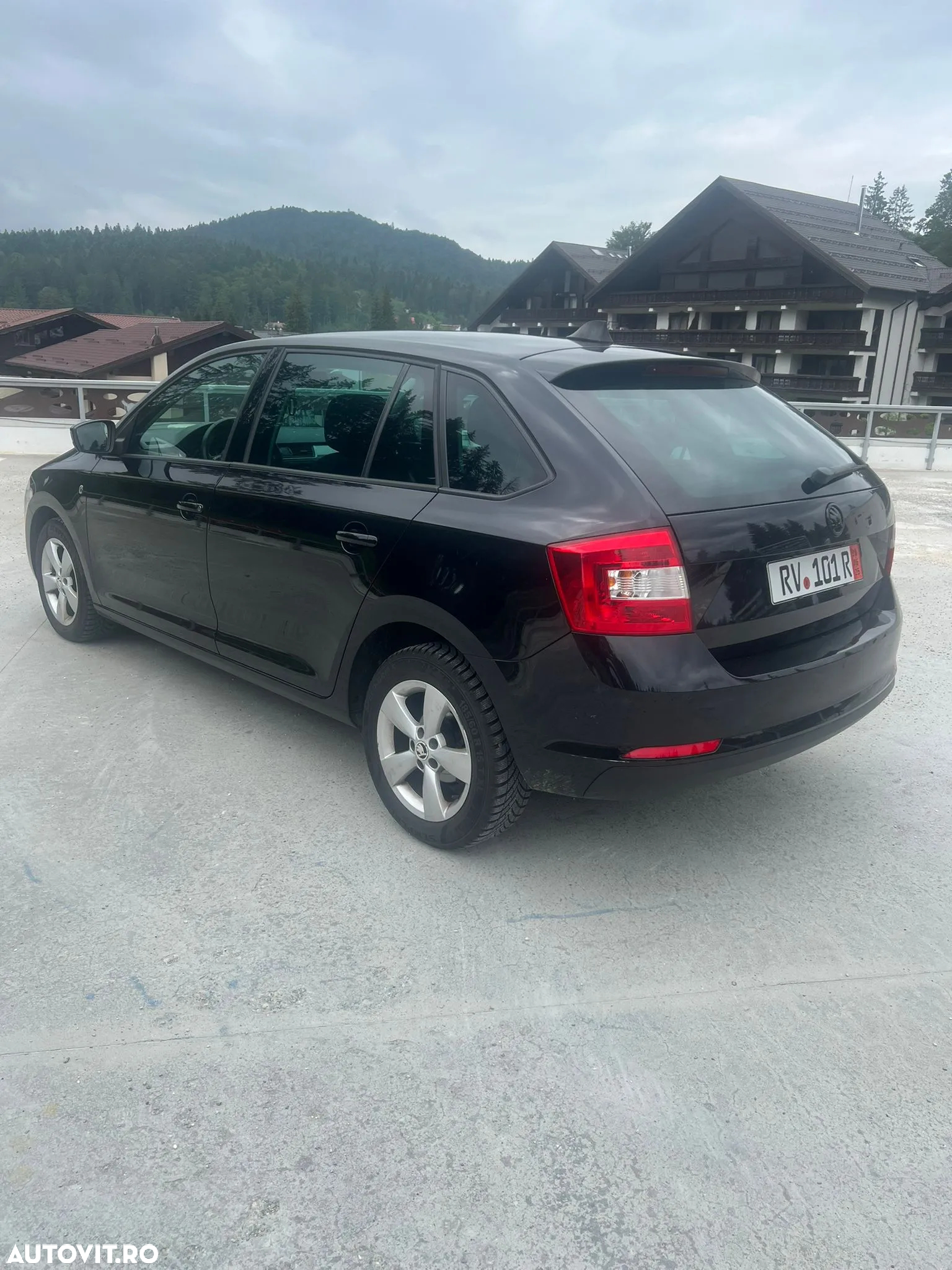 Skoda RAPID Spaceback 1.6 TDI DSG Edition - 13