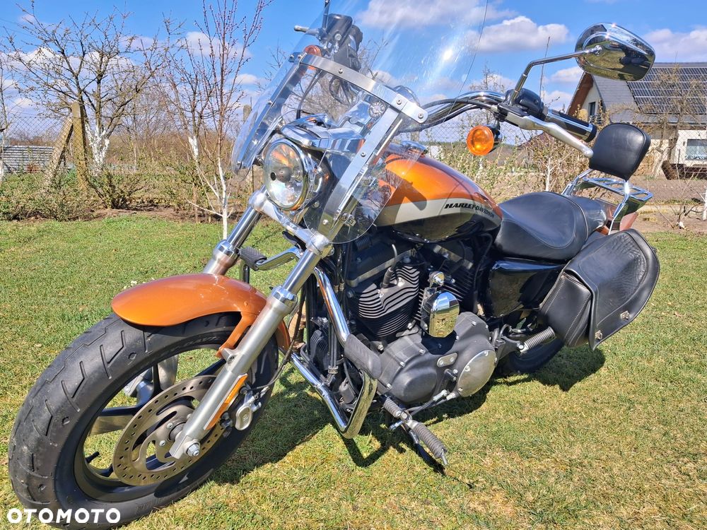 Harley-Davidson Sportster Custom 1200C - 1