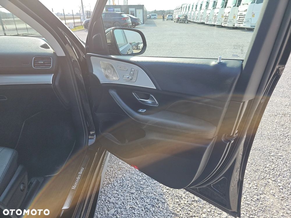 Mercedes-Benz GLE - 25