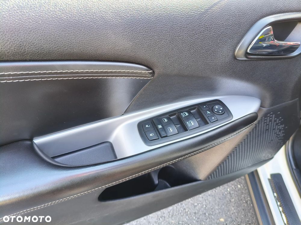 Fiat Freemont 2.0 Multijet 16V DPF Automatik Allrad Lounge - 22