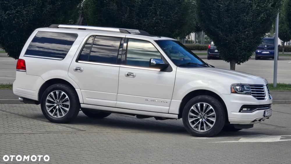 Lincoln Navigator - 5