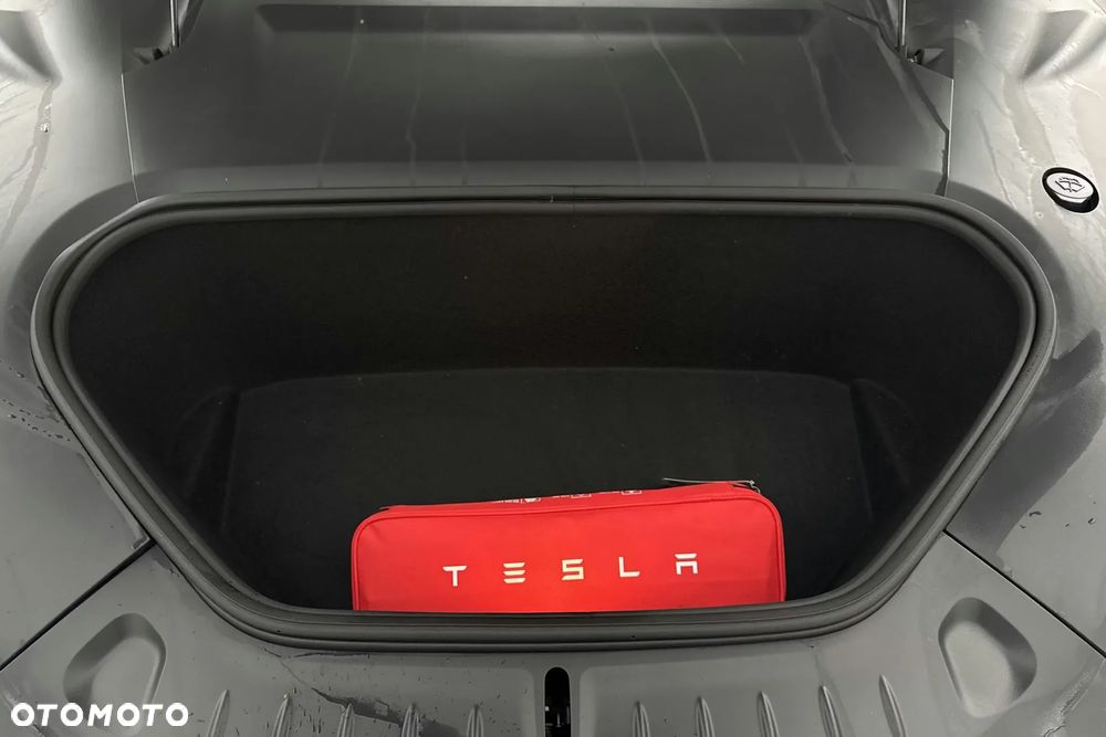 Tesla Model S Plaid - 5