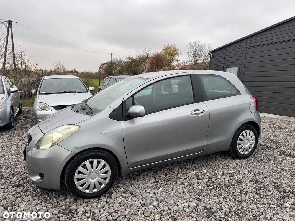 Toyota Yaris 1.3 Sol Premium - 3