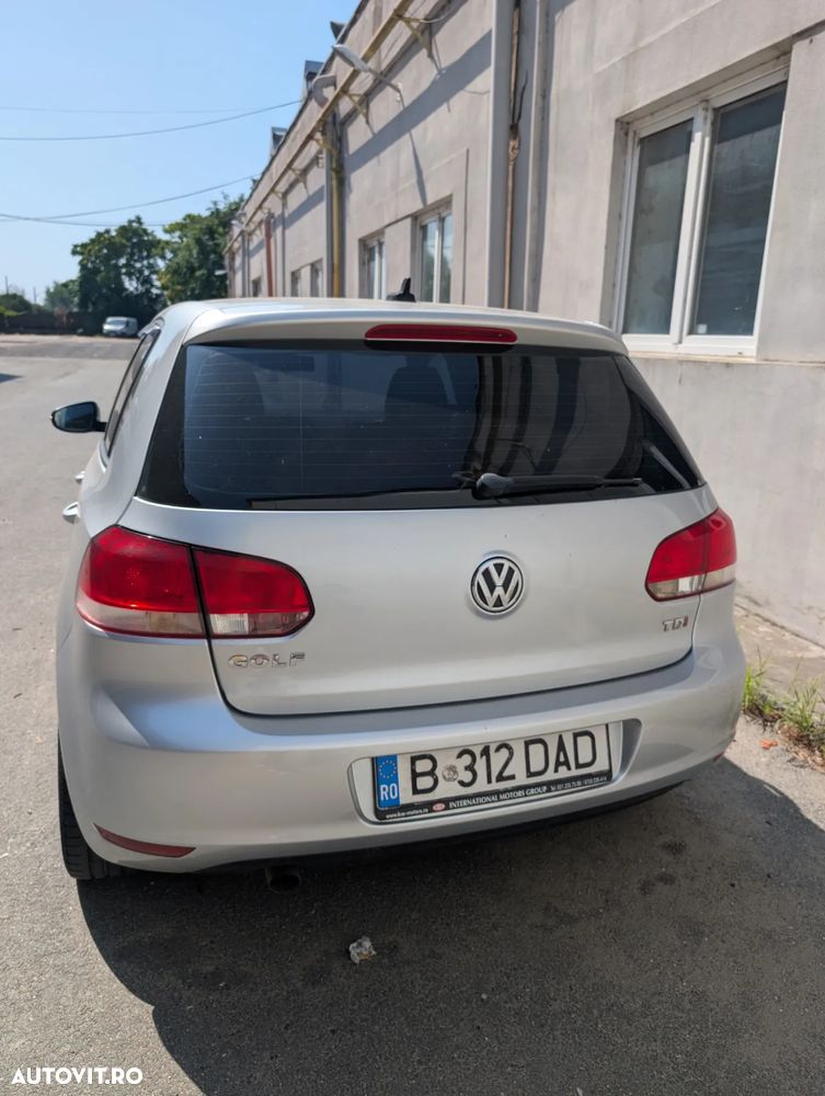 Volkswagen Golf 1.6 TDI BlueMotion Technology DPF Highline - 3
