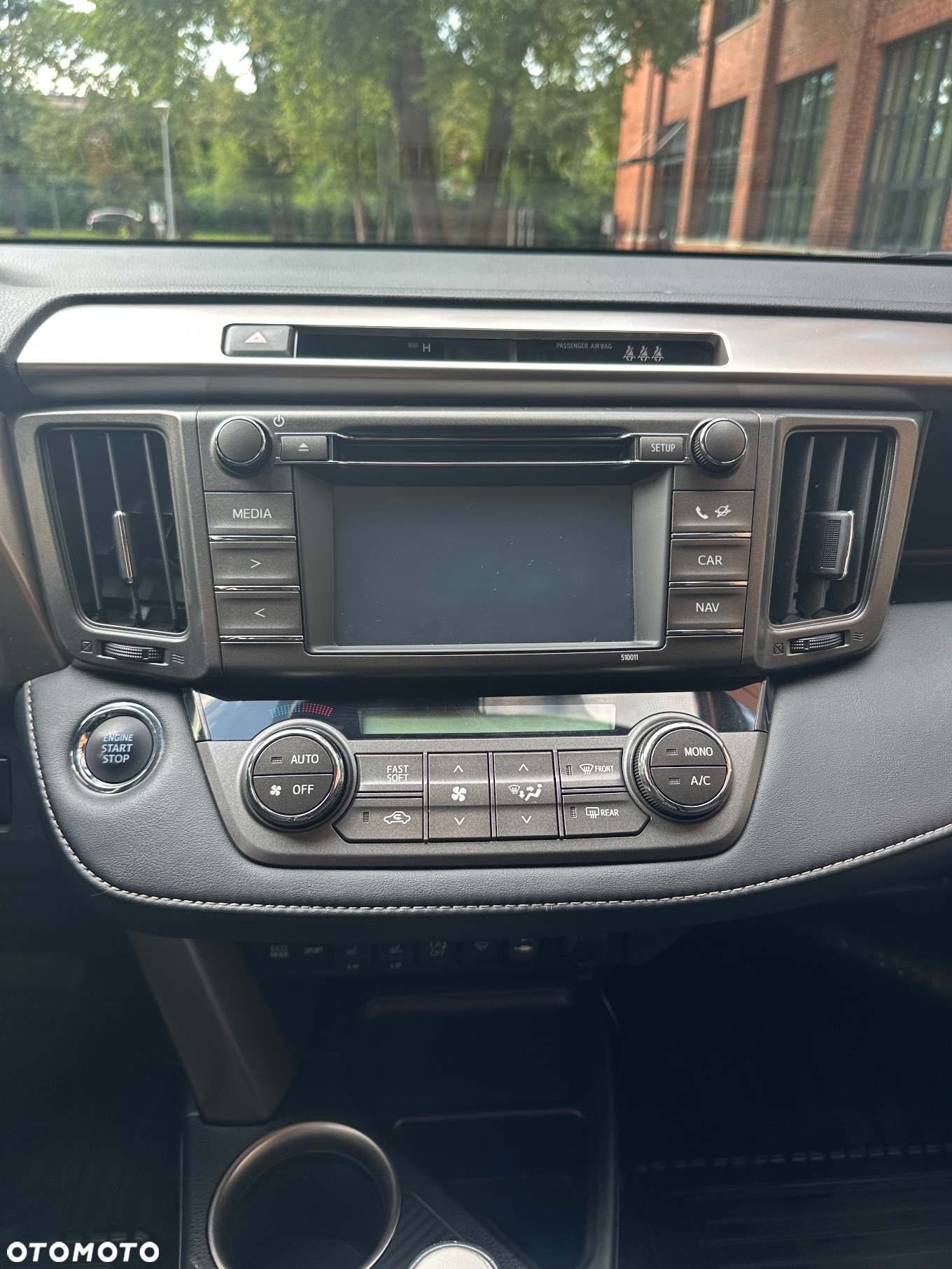 Toyota RAV4 - 16