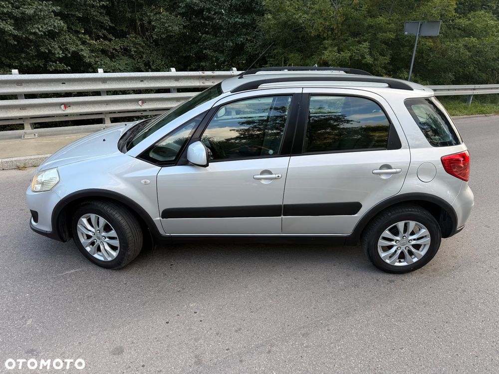 Suzuki SX4 ver-1-6-comfort-4wd - 19