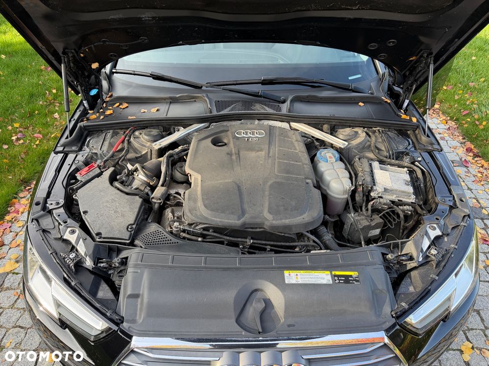 Audi A4 Avant 2.0 TDI ultra design - 17