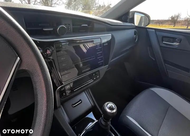 Toyota Auris 1.6 Active - 2