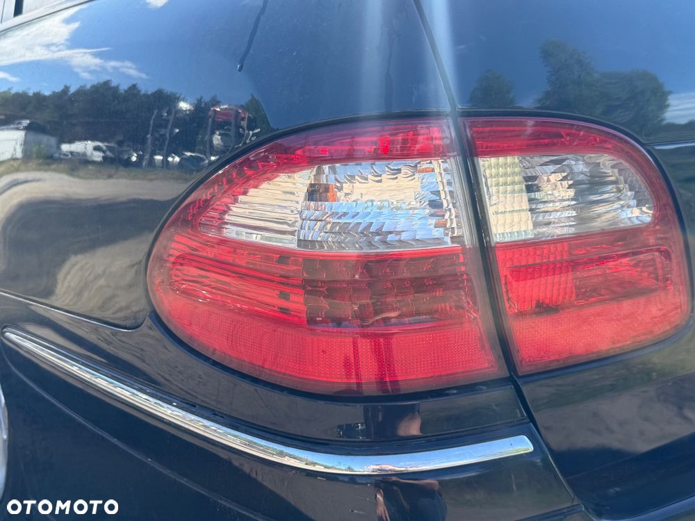 LAMPA TYLNA W BŁOTNIK PRAWA LEWA MERCEDES W211 KOMBI -WYSYŁKA- - 2